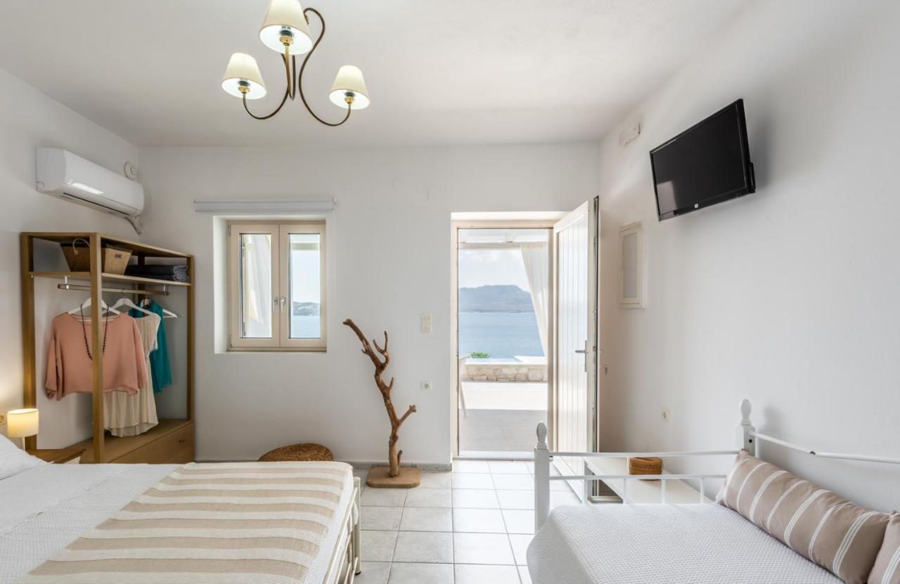Anemi Suites Adamantas  Exterior photo